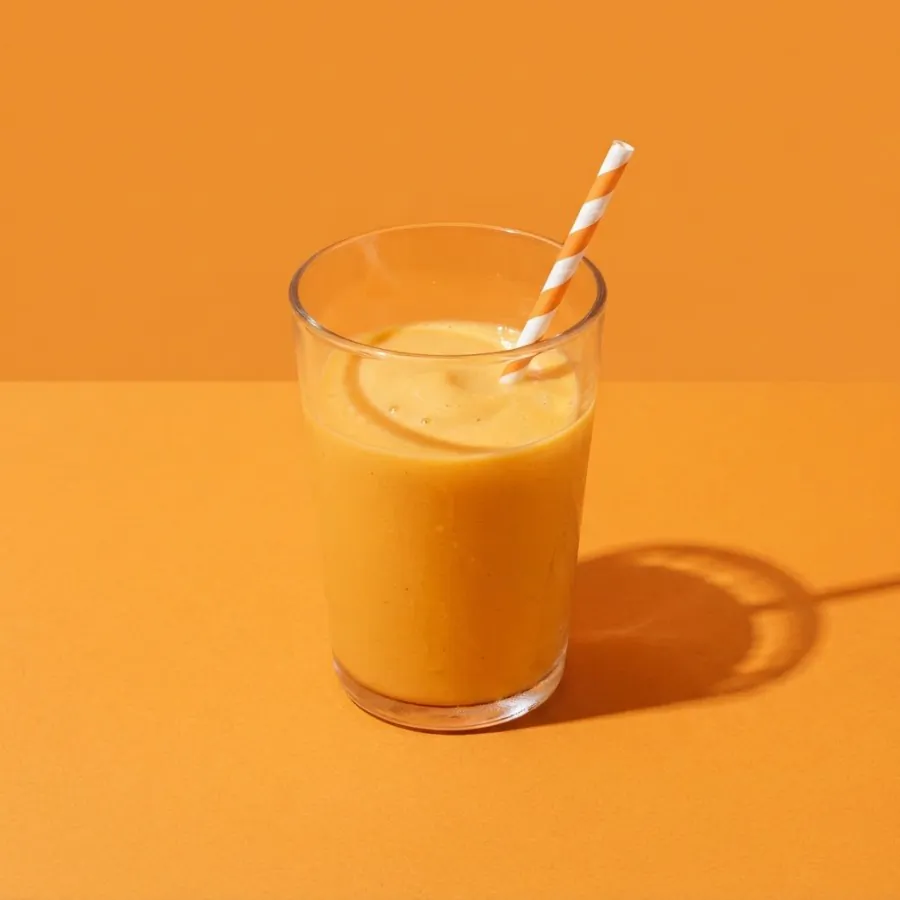 Mango, orange and carrot smoothie, photo 3